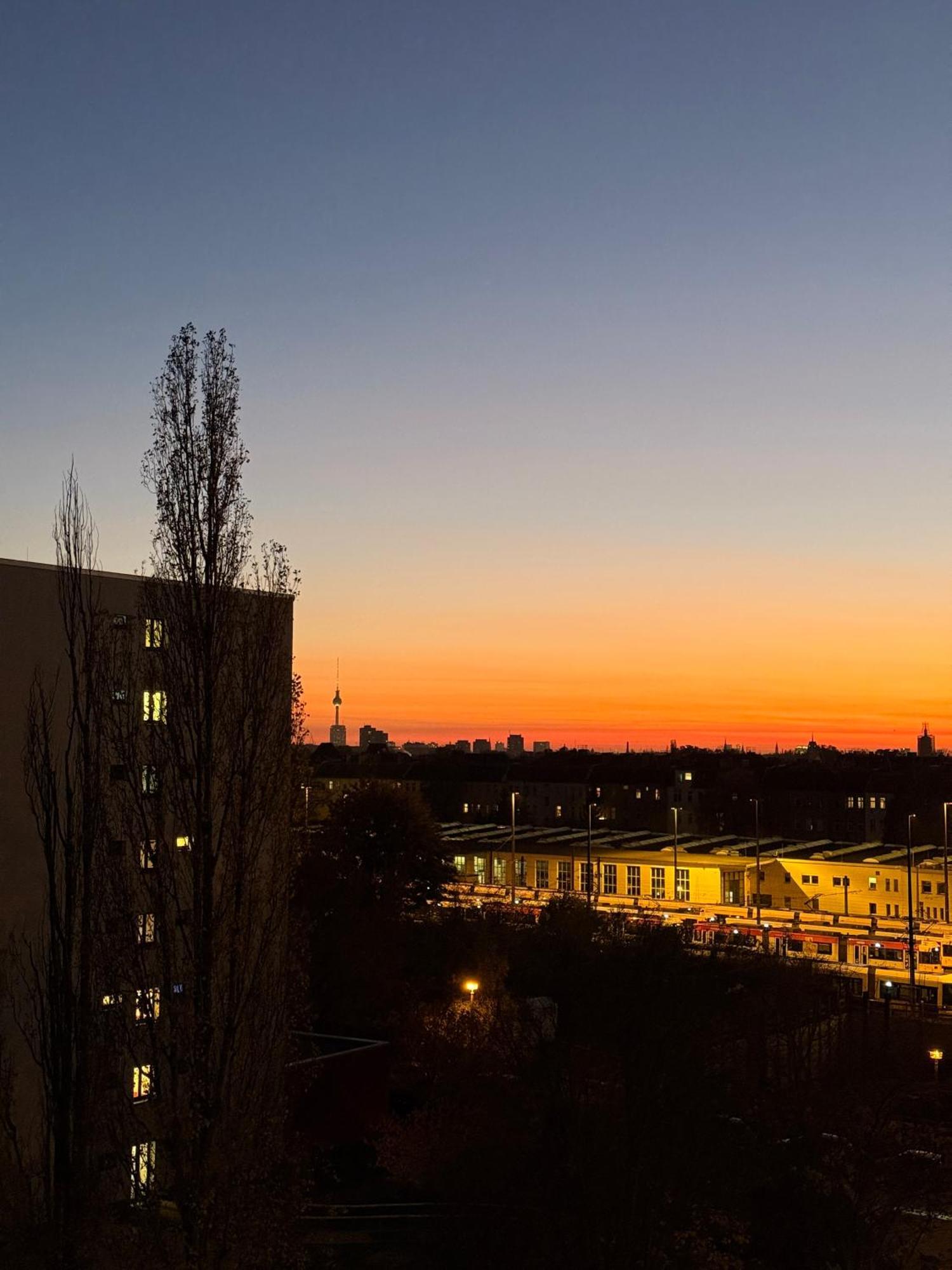 Mint Apartment Ueber Der Stadt Parken Kueche Wifi Berlim Exterior foto